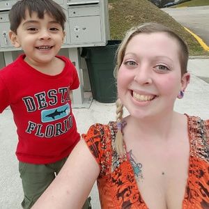 Meet your Posher, Renee