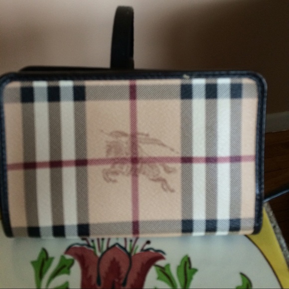 Burberry wallet