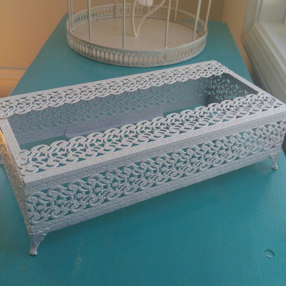Vintage Shabby Chic White Metal Tissue Box Cover