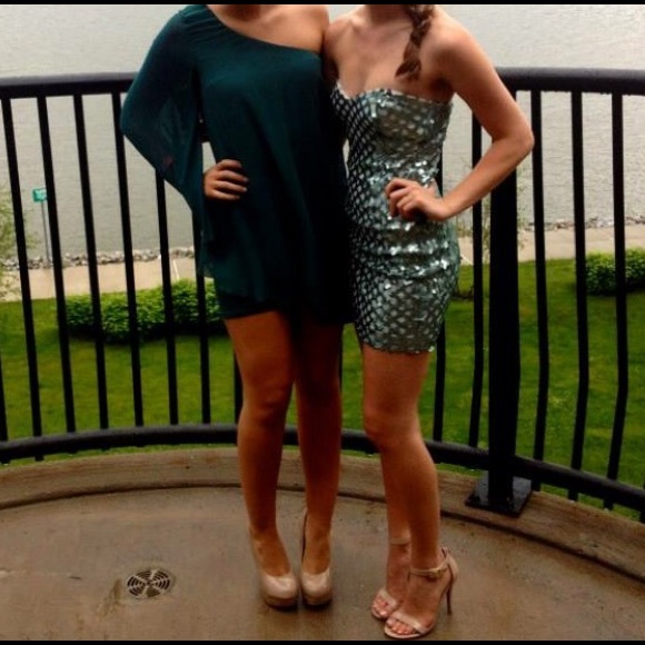 Sequined strapless dress. - Picture 1 of 4