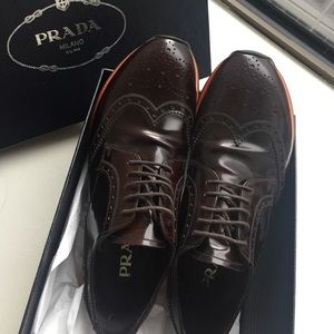 Prada Men's Black Leather Lace Up Wingtip Oxfords