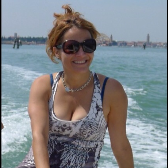 Meet your Posher, Luisa - Picture 1 of 1