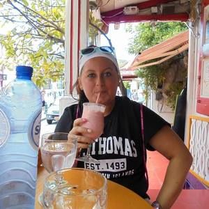 Meet your Posher, Destiny