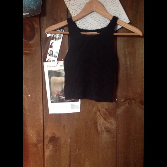 UNIF knitted black crop top