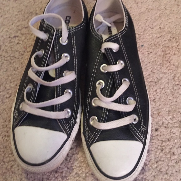Black leather converse