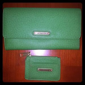 Liz Claiborne wallet/passport clutch & ID case