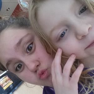 Meet your Posher, Kaylie