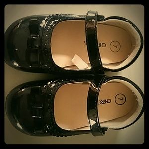 Children's black ballet flats size 7 NWOT