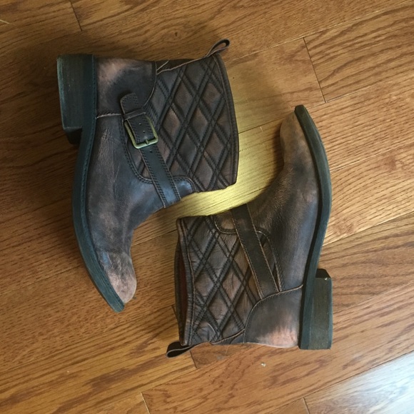 Lucky brand mid calf boots