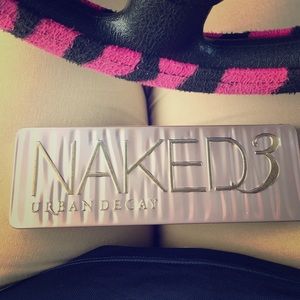 Urban Decay Naked 3 Eyeshadow Palette