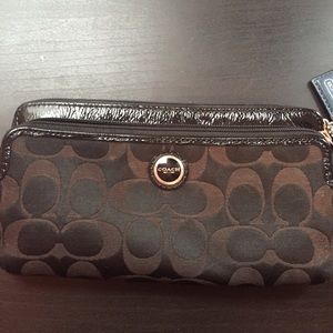 🚫SOLD🚫 coach wristlet