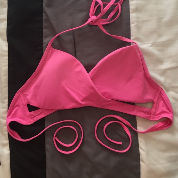 Hollister criss-cross bikini top