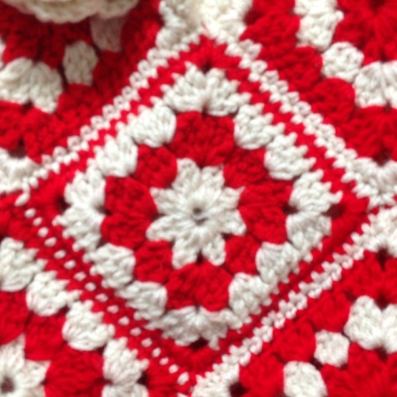 Handmade Crochet Shoulder Bag - Picture 3 of 4