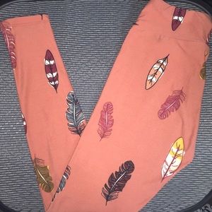 LuLaRoe One Size OS Feathers Leggings