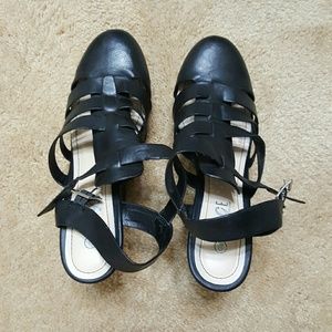 Hot wedge closed toes sandles