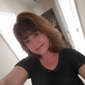 Meet your Posher, Stacy