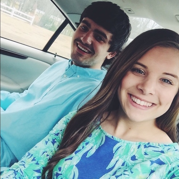 Meet your posher, Sydney. - Picture 2 of 2