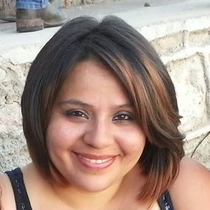 Meet your Posher, Roxanna