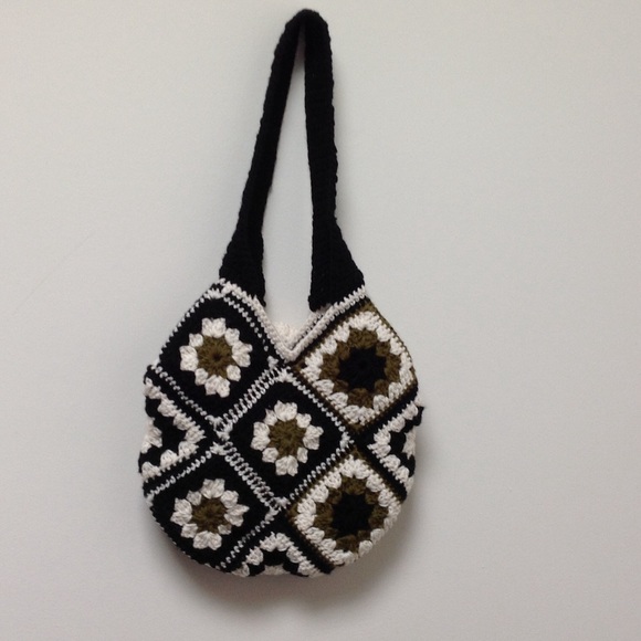 Handmade Crochet Shoulder Bag - Picture 4 of 4
