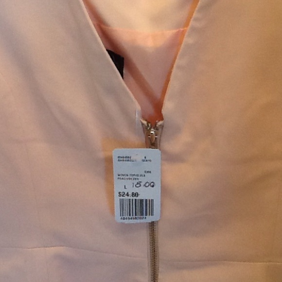 Top - Picture 3 of 4