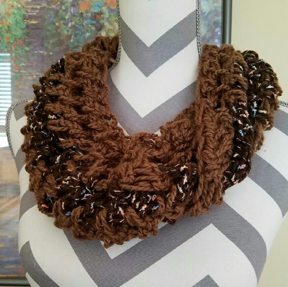 Infiniti Scarf