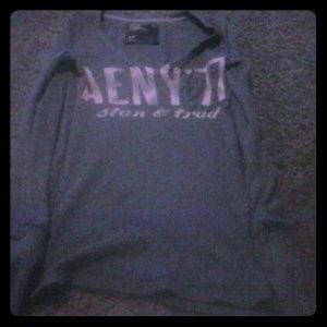 Long sleeve woman's tee