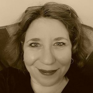 Meet your Posher, Jennifer