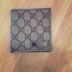 Authentic Gucci wallet
