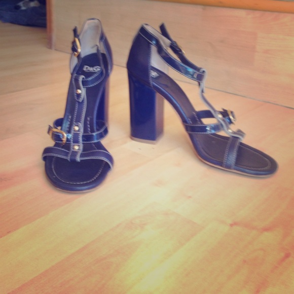 Never worn vintage Dolce and Gabbana sandals