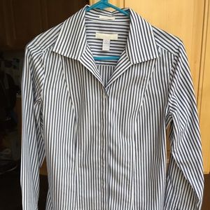 Chicos button down w/open collar sz 0  Cut is full