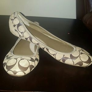 Coach flats