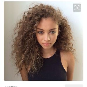 Meet your Posher, Lizzie