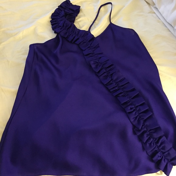 Express tank with one shoulder accent.