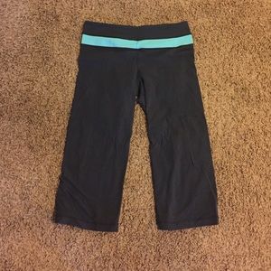 LULULEMON Reversible Slate Gray Capris