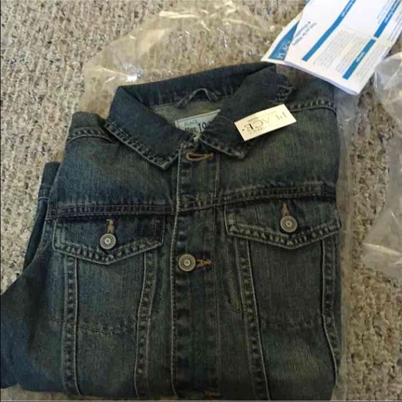 ⚡️SOLD⚡️The Children's Place Boys Jean Jacket - Picture 1 of 2