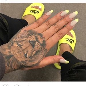 Meet your Posher, Jackie