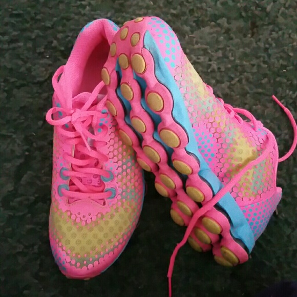 Reebok Shoes - Reebok tennis shoes