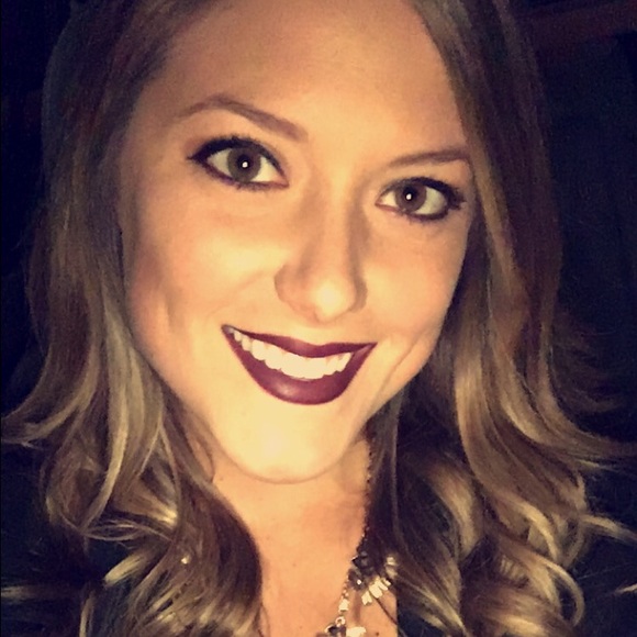 Meet your Posher, Laney