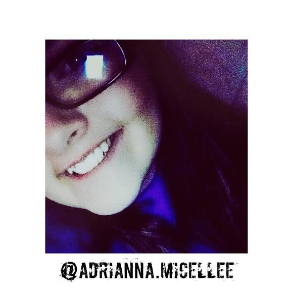 Meet your Posher, Adrianna - Picture 1 of 1