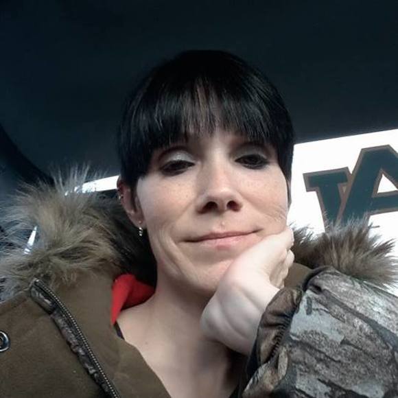 Meet your Posher, Vicky - Picture 1 of 1