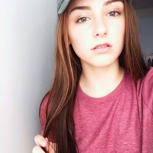 Meet your Posher, Liz