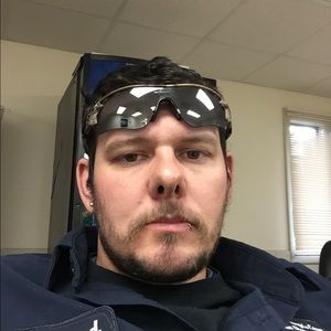 Meet your Posher, Rj