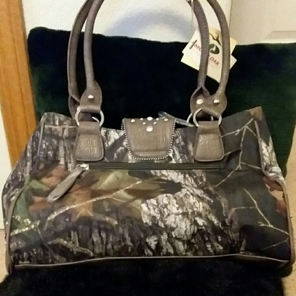**SOLD**Mossy oak rhinestone bag - Picture 2 of 4