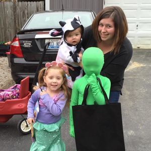 Meet your Posher, Roxanne