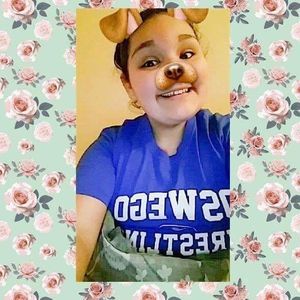 Meet your Posher, Julissa