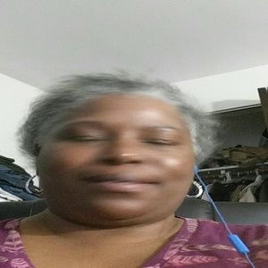 Meet your Posher, Brenda