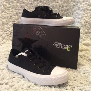 Chuck Taylor All Star II, black: US women 6, men 4