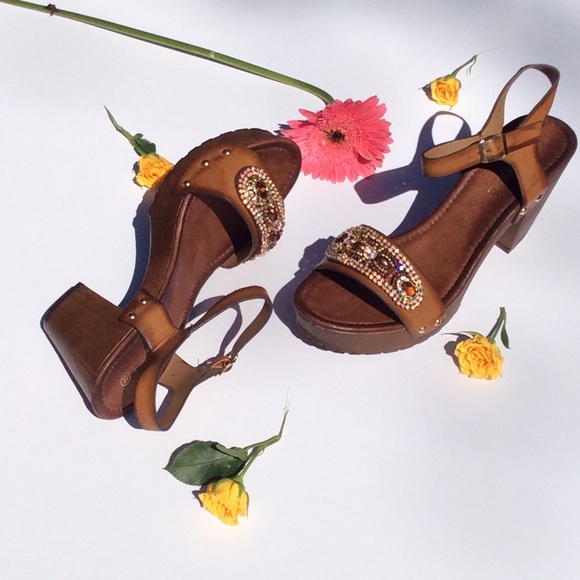 New Beautiful Boho Sandals Order A Size up - Picture 4 of 6