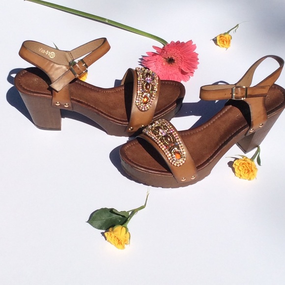 New Beautiful Boho Sandals Order A Size up - Picture 5 of 6