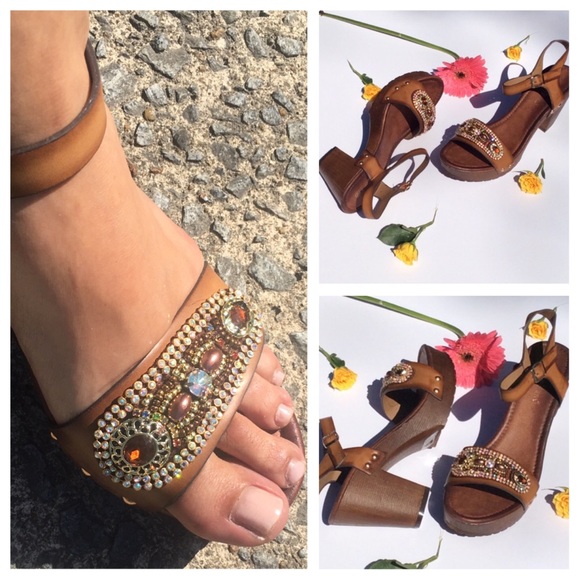 New Beautiful Boho Sandals Order A Size up - Picture 3 of 6